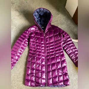 Women’s Obermeyer down jacket, sz small, Purple w/ beautiful lace design lining